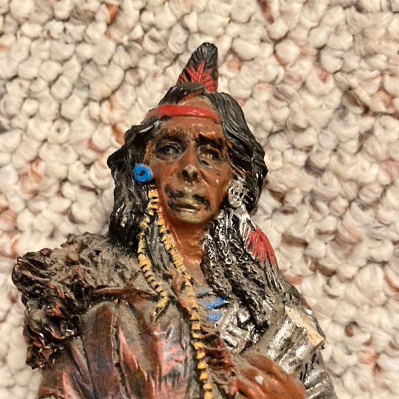 Native American decor - Picture 2 of 4